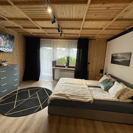 Homestay szállás Jama Niedzwiedzia Z Widokiem Na Giewont Poronin